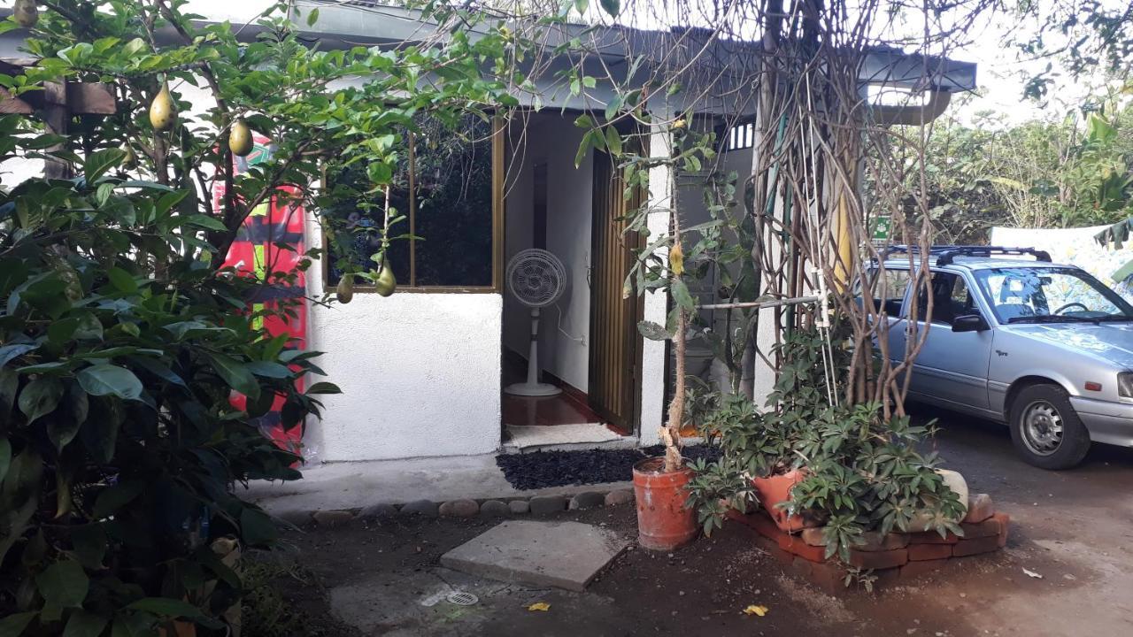 Hostal Villa Cecilia ビジャビエハ エクステリア 写真