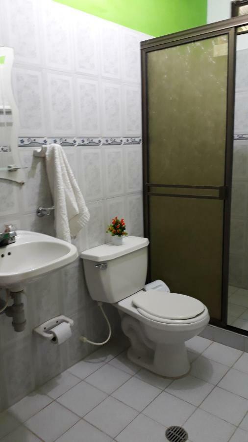 Hostal Villa Cecilia ビジャビエハ エクステリア 写真